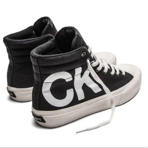 Straye Skate High Top Womens 10 Mens 8 brand new unworn,  no box